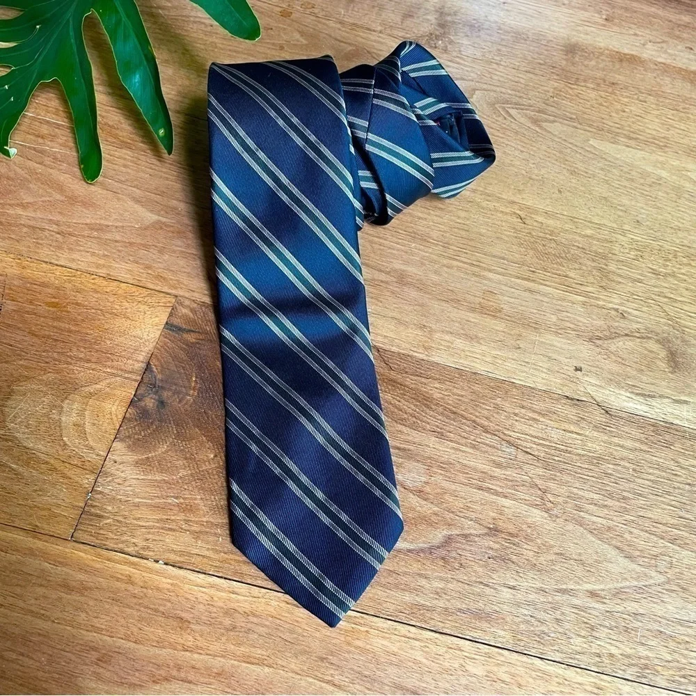 Robert Talbott Striped Silk Men’s Tie